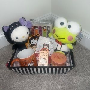 Hello Kitty Halloween Gift Basket